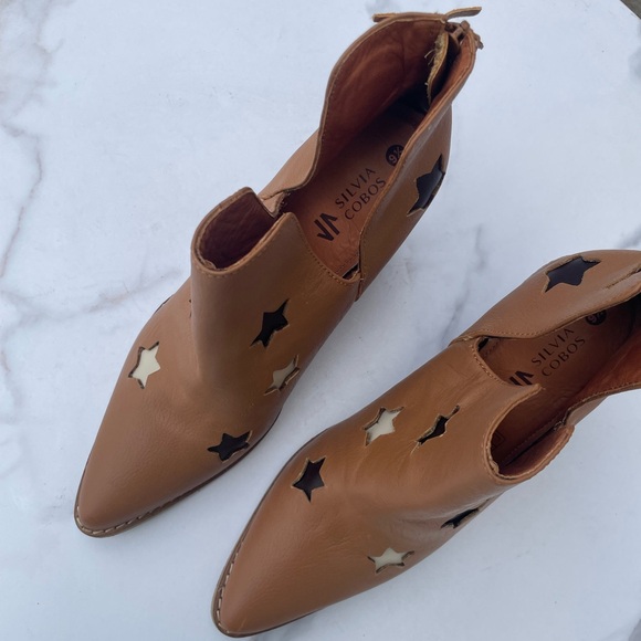 Silvia Cobos “Shoot for the Moon” Boots - Honey - Picture 2 of 5